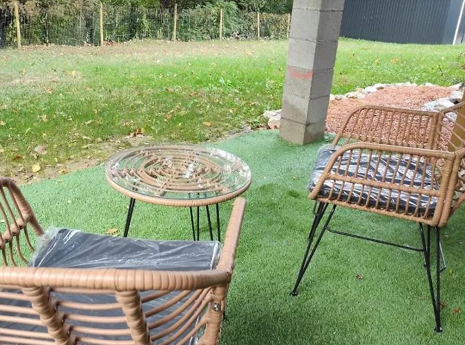 Apartment L'escapade.t2 ☆ Jardin ☆ Spacieux ☆ Calme