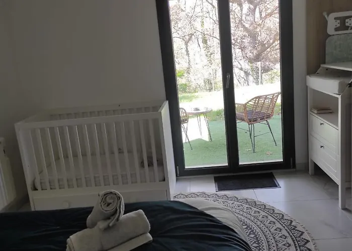 Apartment L'escapade.t2 ☆ Jardin ☆ Spacieux ☆ Calme